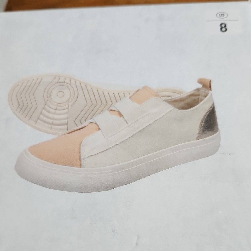 Serra Cream and Tan Minimalist Sneakers Canvas Slip On Size 8 NIB Comfortable